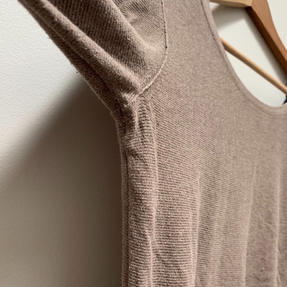 Aritzia Small Beige sweater - Picture 3 of 5